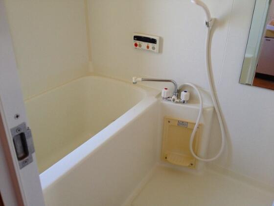 画像5:コウジィコートⅠ番館 　 浴室です