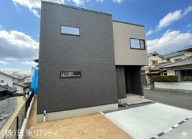 広島県広島市佐伯区三宅４丁目