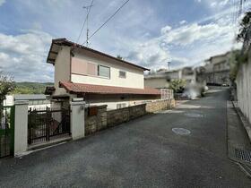 兵庫県川西市東畦野山手1丁目