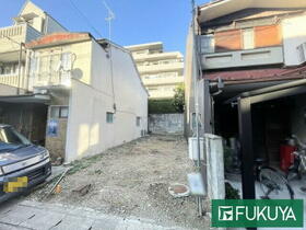 京都府京都市右京区太秦蜂岡町