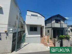 兵庫県宝塚市宝梅3丁目