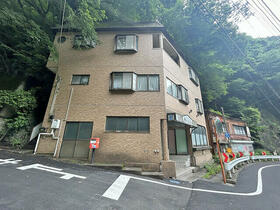 東京都西多摩郡奥多摩町境