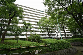 亀戸二丁目団地９号棟