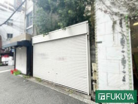 大阪府大阪市北区曾根崎１丁目