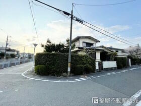 大阪府堺市西区平岡町