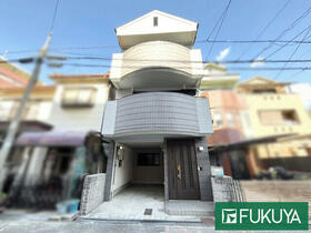 大阪府大阪市住之江区西加賀屋３丁目