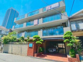 モンラヴィ熊内