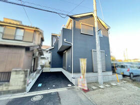 東京都足立区六木４丁目