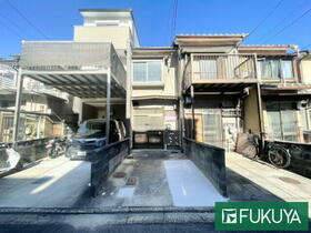 京都府京都市右京区西京極下沢町