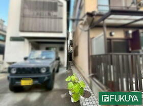 京都府京都市右京区西京極東町