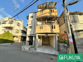 大阪府寝屋川市緑町