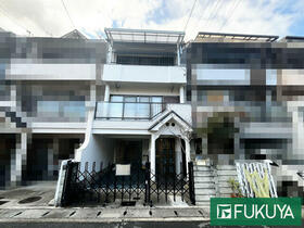 大阪府東大阪市加納３丁目