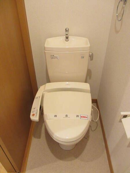 画像5:トイレもきれいです（イメージ）※反転タイプ