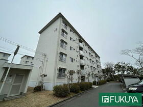 ひよどり台２団地１３号棟