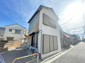 東京都足立区六月１丁目