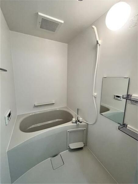 画像6:（イメージ）２４時間換気システムを採用した清潔な浴室