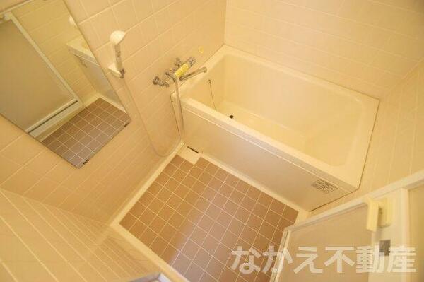 画像8:落ち着いた空間のお風呂です
