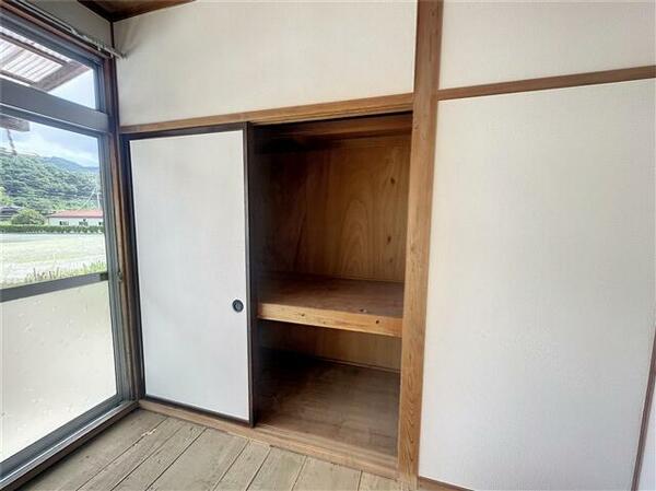 detached 福島県伊達郡川俣町飯坂字下中居

地図を見る