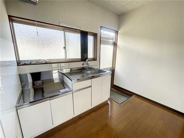 detached 福島県伊達郡川俣町飯坂字下中居
飯坂の賃貸情報を見る
物件地図