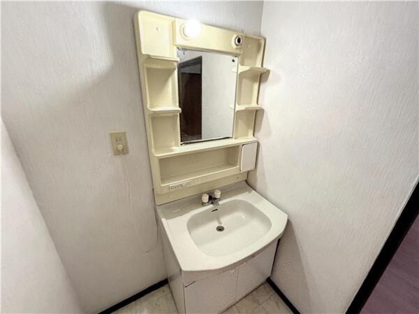 detached 福島県伊達郡川俣町字賤ノ田
地図を見る