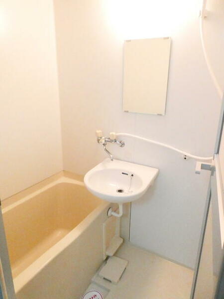 画像9:バストイレは別室です。