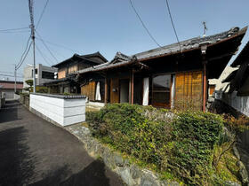 愛媛県四国中央市寒川町