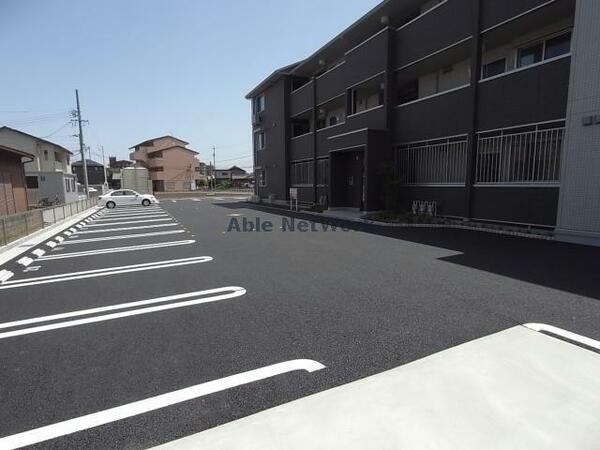 駐車場：駐車場