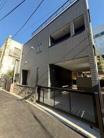 東京都世田谷区北沢１丁目