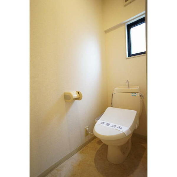 画像7:洗浄便座付きトイレ！