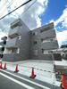 日根野駅より徒歩8分 築3年9ヶ月 3階建の賃貸物件
