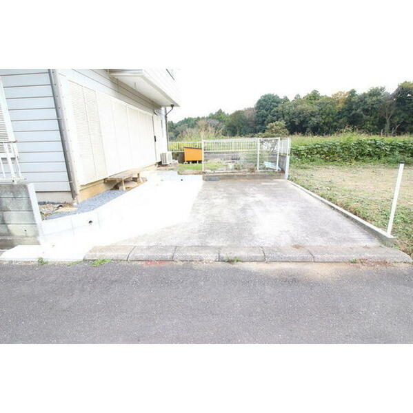 detached 茨城県稲敷市沼田

地図を見る