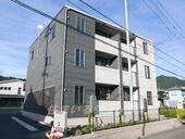 広島市安佐北区亀山３丁目 3階建 築6年のイメージ