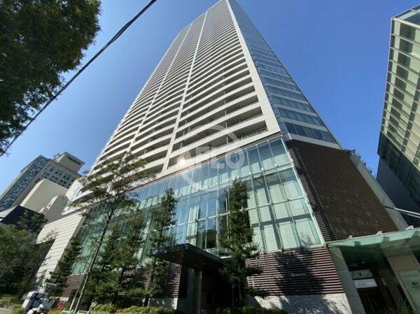 画像2:大阪ひびきの街ザ・サンクタスタワー　53階建の高級分譲タワー