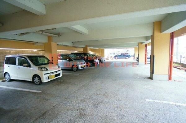 画像8:駐車スペースもあります