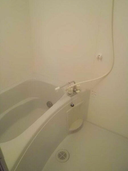 画像7:浴室追焚機能付きバスルーム