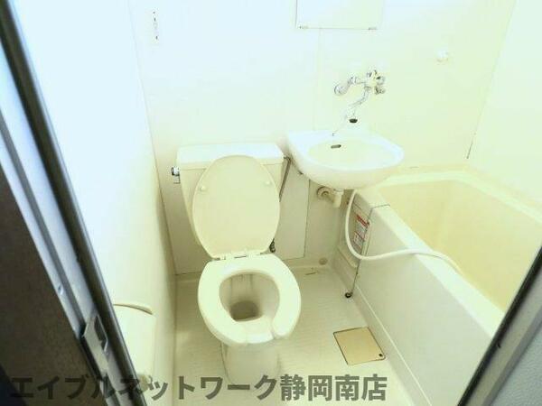 画像8:トイレです