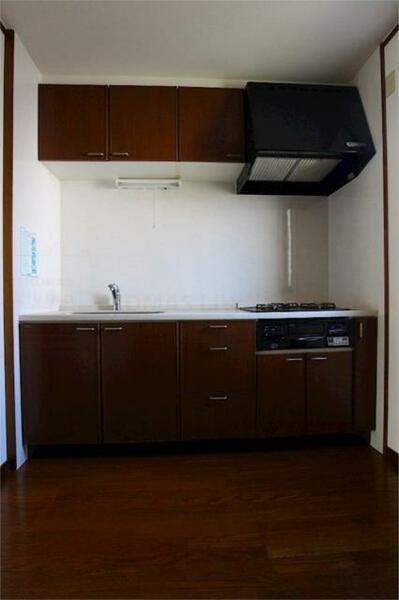 画像4:システムキッチン３口コンロ　筑紫野市・太宰府市の賃貸物件をお探しの方はトーマスリビングへ