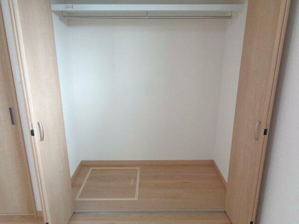 apartment 秋田県北秋田市鷹巣字西上綱
鷹巣（その他）の賃貸情報を見る
物件地図