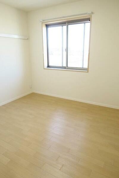 apartment 埼玉県越谷市レイクタウン５丁目
地図を見る