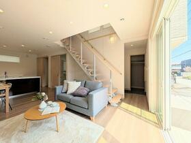 埼玉県蓮田市大字閏戸