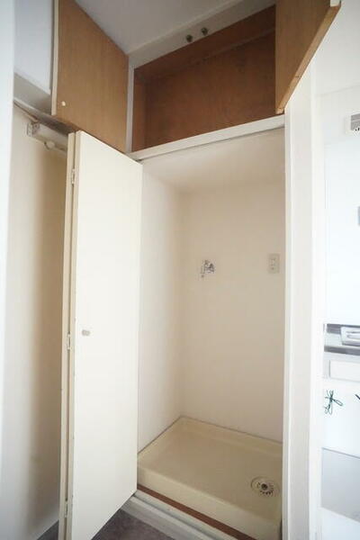 画像16:室内洗濯機置場付！目隠しできる扉があるのは便利ですね♪