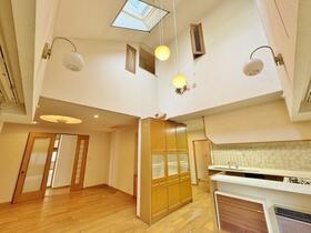 埼玉県さいたま市浦和区常盤７丁目