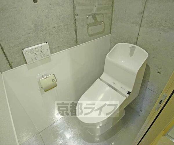 画像7:ウォシュレットトイレです。