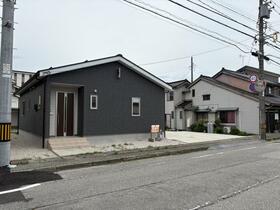 富山県滑川市田中新町