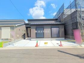 埼玉県草加市苗塚町