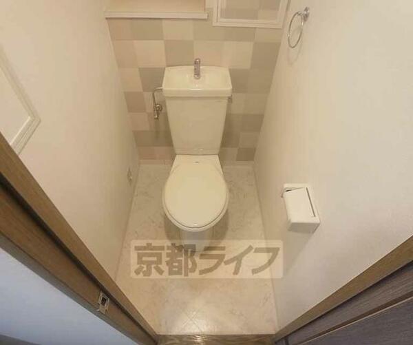 画像6:清潔感のある洋式トイレです。