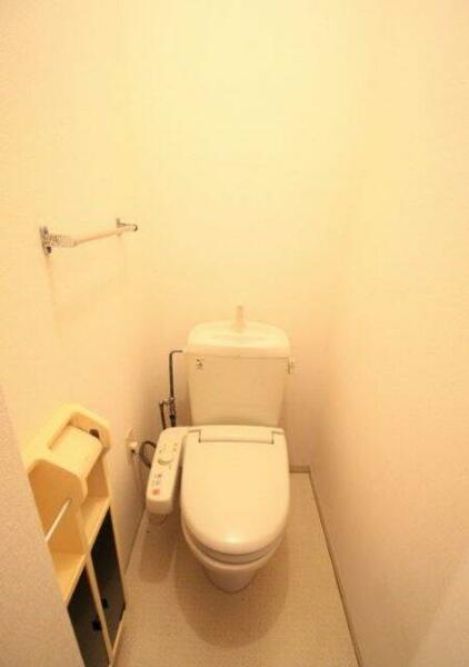 画像15:シンプルで使いやすいトイレです