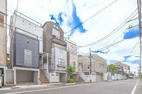 東京都世田谷区等々力８丁目