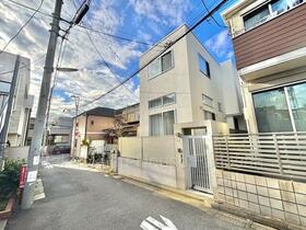 東京都世田谷区上馬３丁目