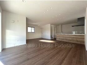 東京都狛江市岩戸南３丁目